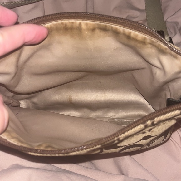 Just don’t use anymore and trying to downsize. Good condition. No rips. - Picture 3 of 9